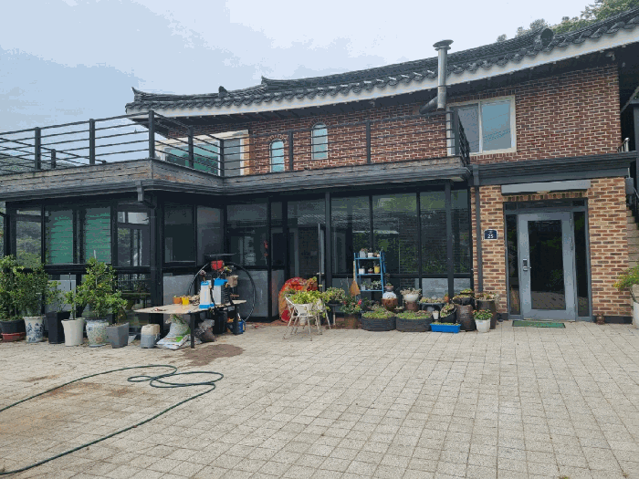 제시외건물(ㄱ,ㄴ)