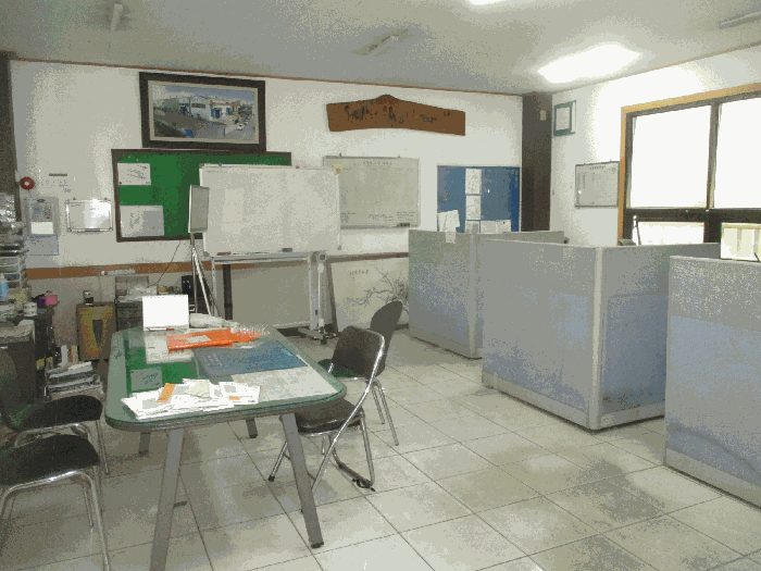 2동 건물 1층 내부