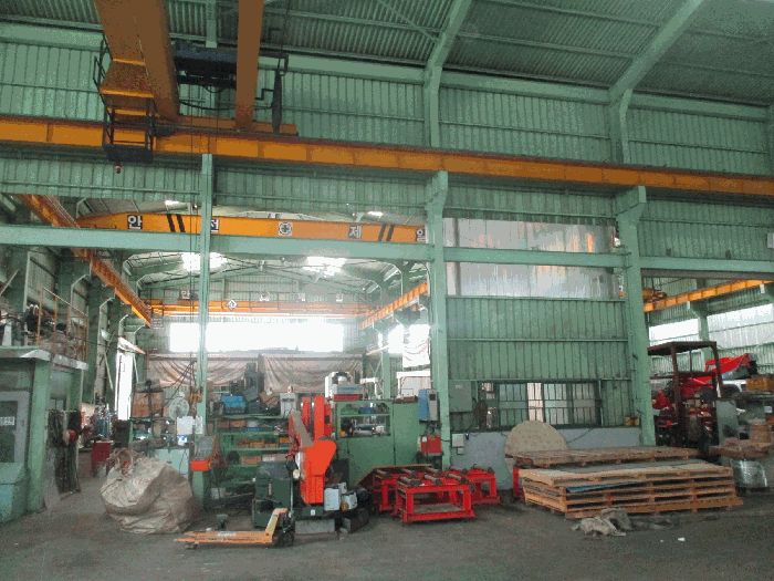 1동 건물 1층 내부