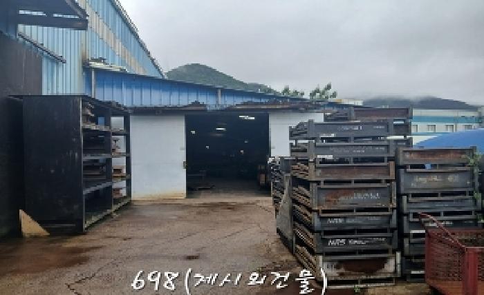 본건 목록 1. 부지내 1동 건물 옆 제시외 건물