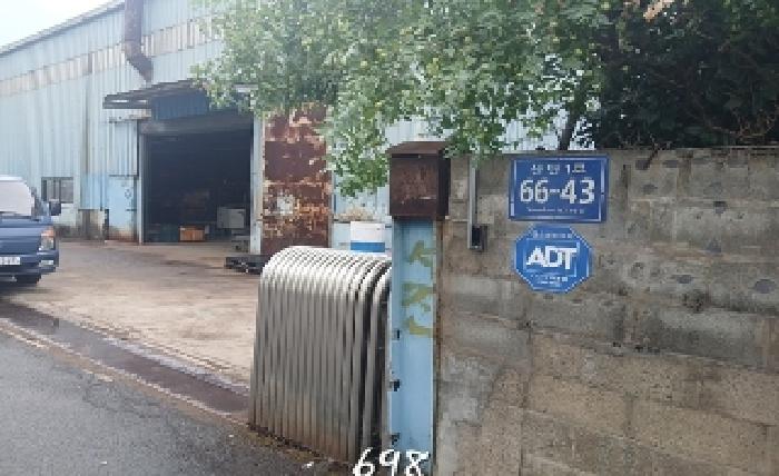 본건 출입구 부근