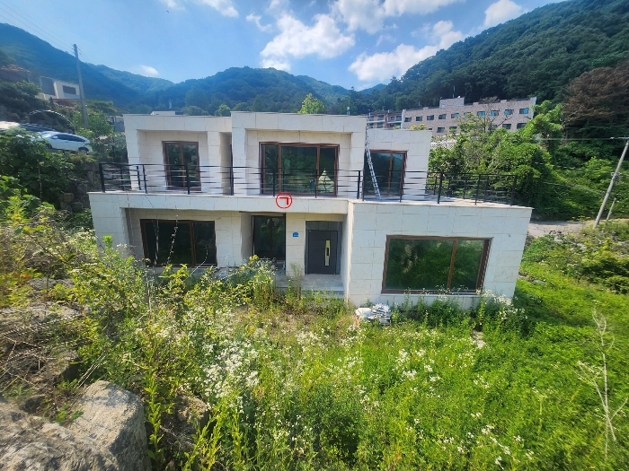 제시외 건물(㉠)전경