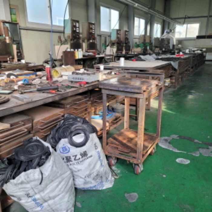 별지 공장 및 광업재산저당법제6조목록 1내지 6, 8내지 13 등 기계, 기구 전경 