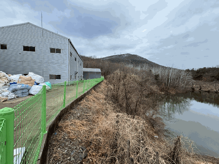 대상물건 전경 (법면부분)