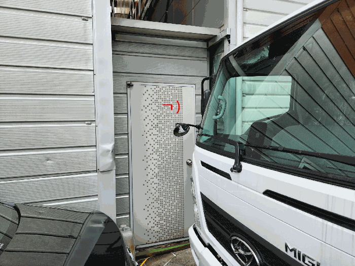 제시외 건물 ㄱ) - 동측