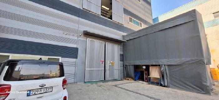 1층 출입구 및 제시외 천막 건물