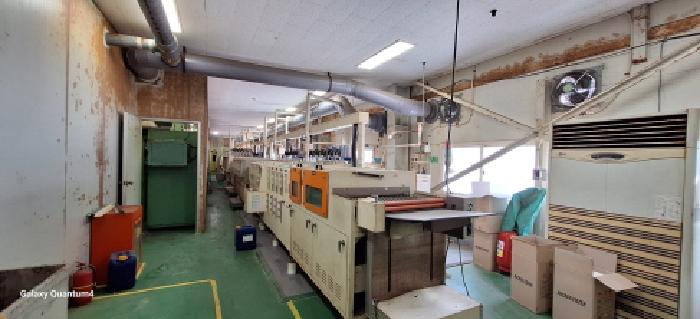 3층 공장 내부 기계기구