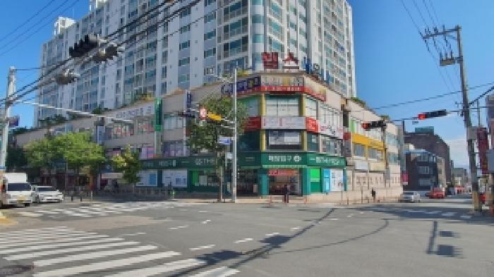 본건1~3 소재 건물 외부 전경