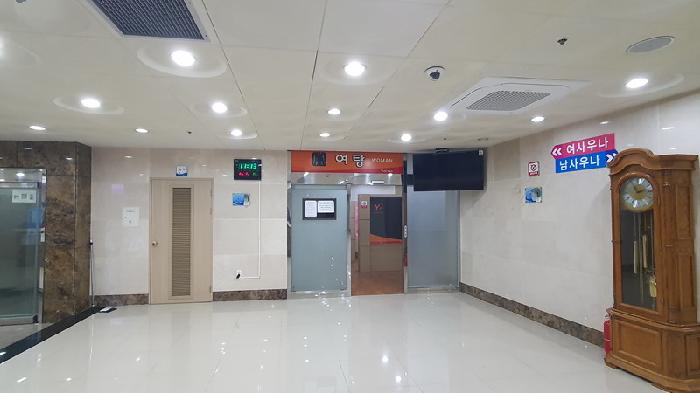 본건1(여탕 입구)