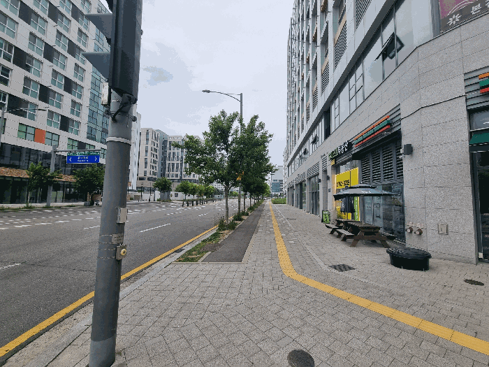 본건 인접도로 및 전경(북서측)