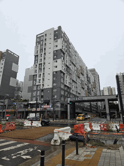 본건 소재 아파트단지 전경 일부