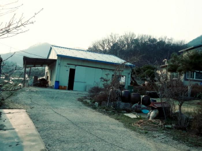 * 목록1.지상 창고 전경