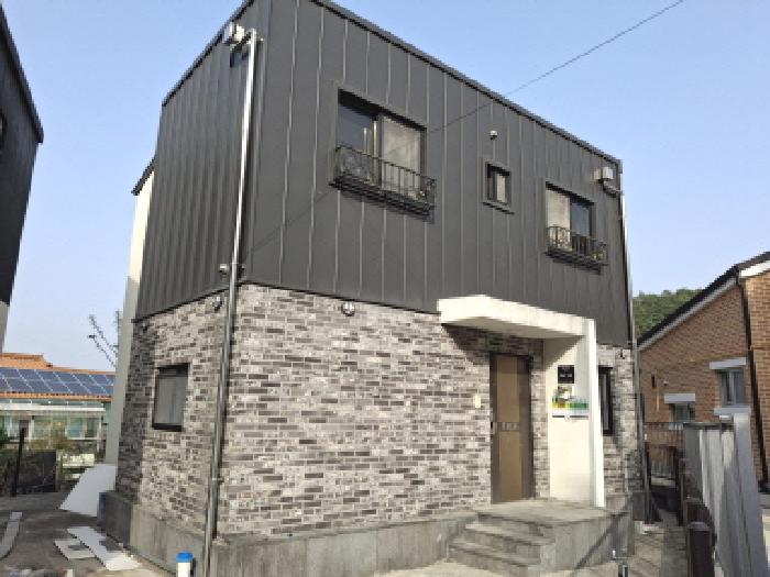 목록2 건물 앞쪽 모습