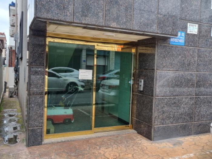 공동현관출입구