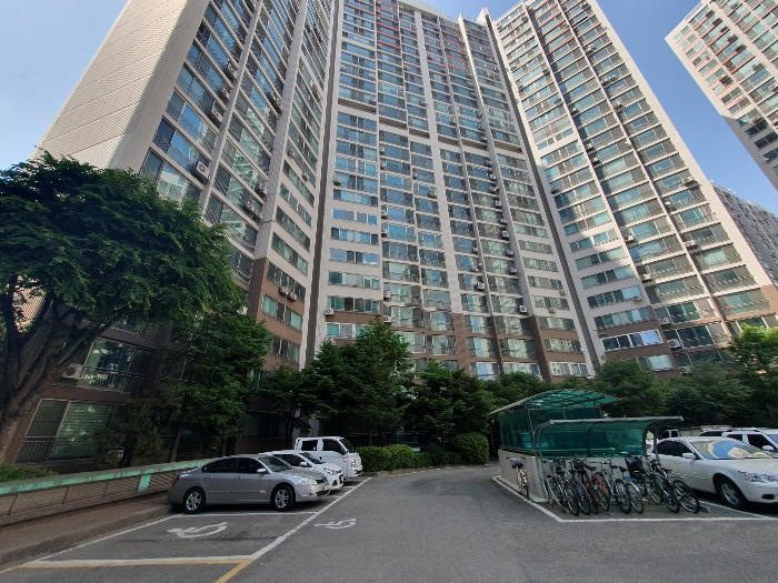 본건 건물전경