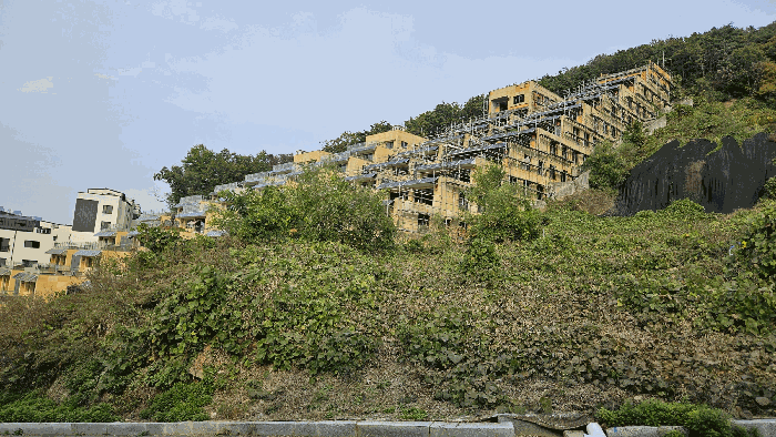 본건 전경
(남동측에서 촬영)