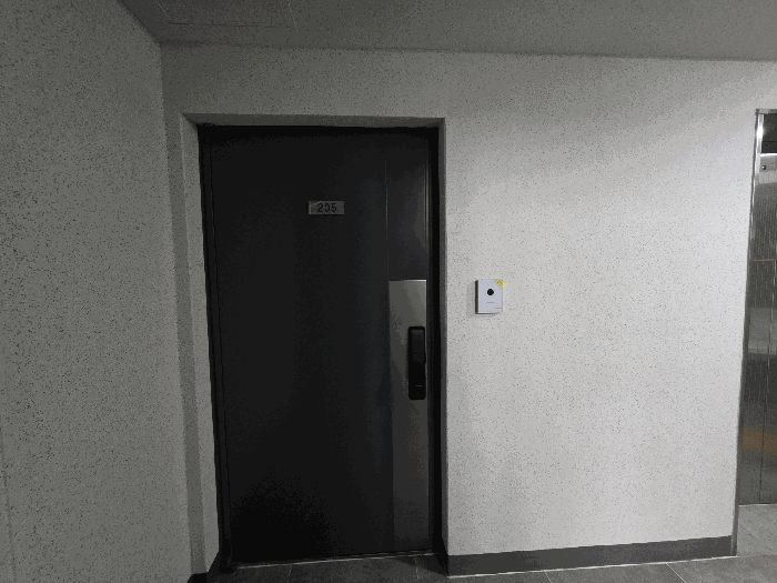 본건 현관 전경
