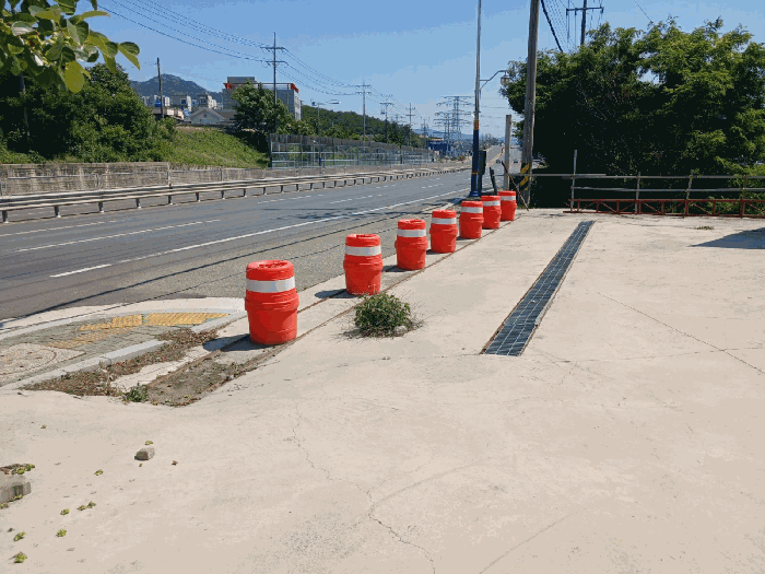 대상물건 7) 도로 전경