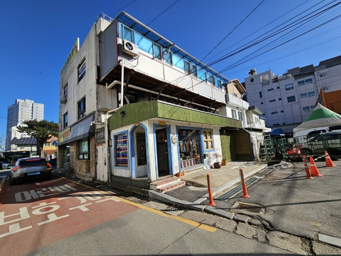 본건 전경 (남서측에서 촬영)