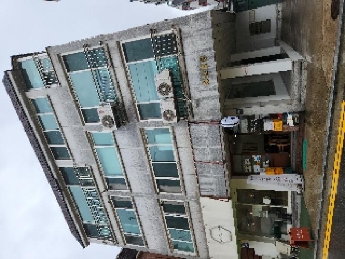 본 건 전경