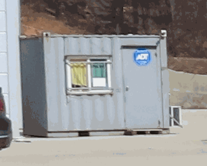 컨테이너 2동