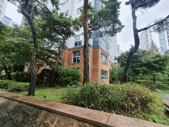 본건