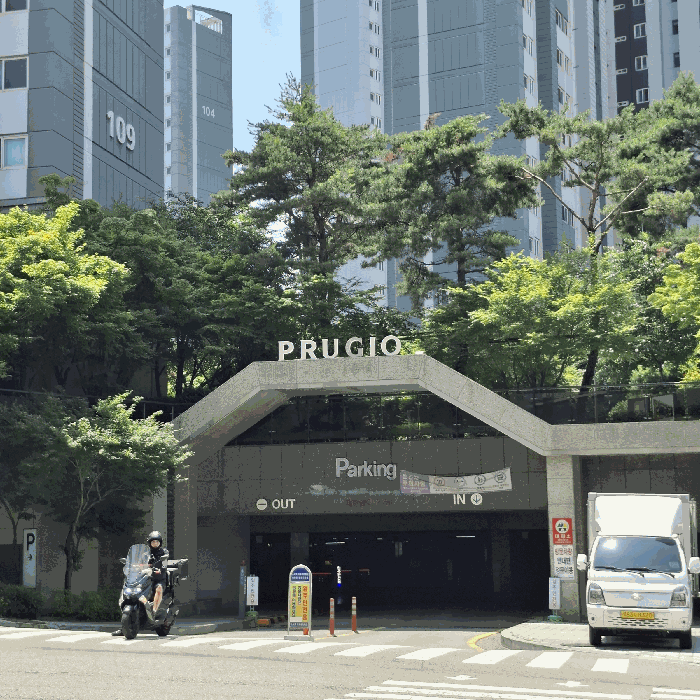 [ 지하 주차장