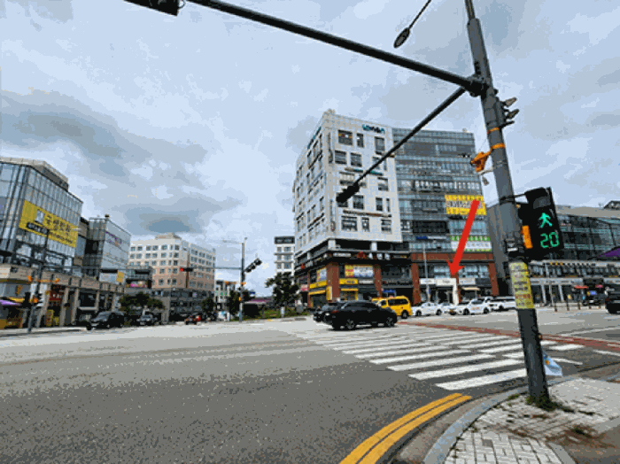본 건 및 주 변 전 경