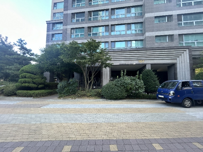 본건1층 전경