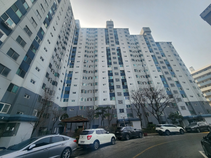 본건 후면