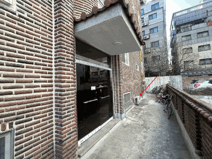 <주출입구>‘><br /><img src=