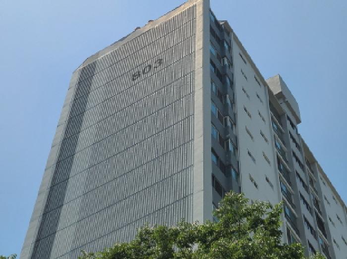 803동 외관