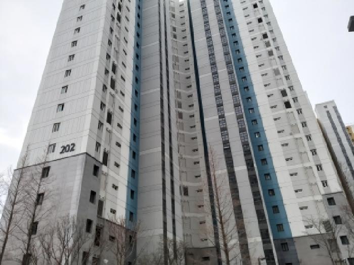 * 본건 목적물 소재 동 전경