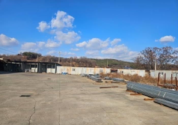 표시 목록 3번 건물 앞 대지의 제시외 컨테이너