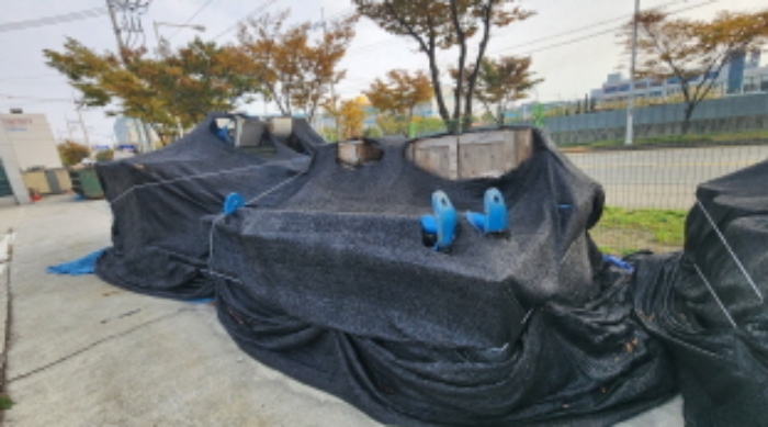 목록3 토지 전경 및 적치물