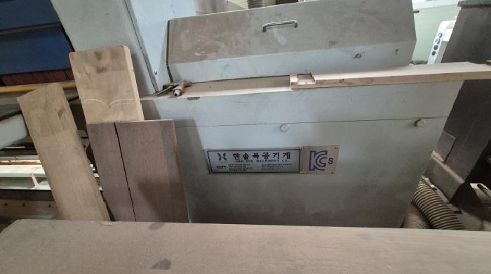 목재재단기(한솔목공기계)