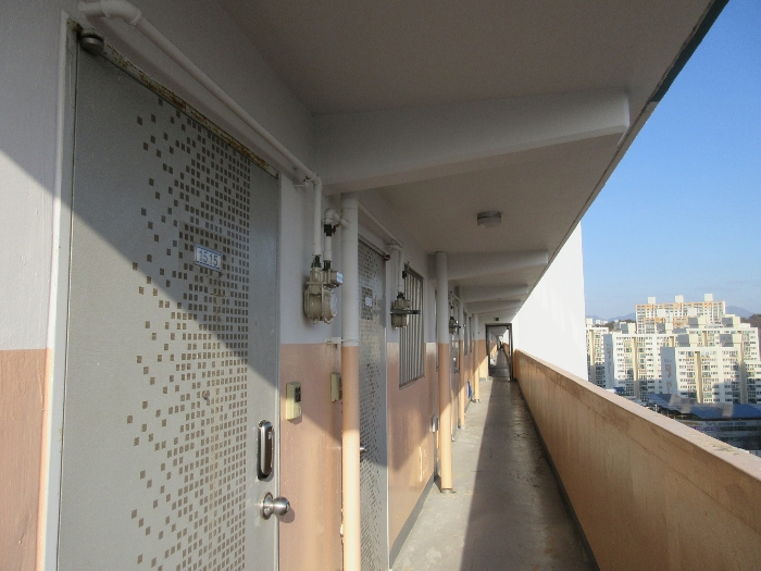 [15층 복도]
