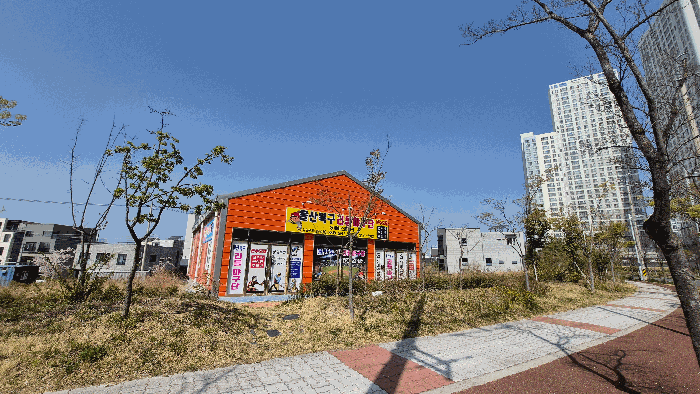 본건 전경 (동측)