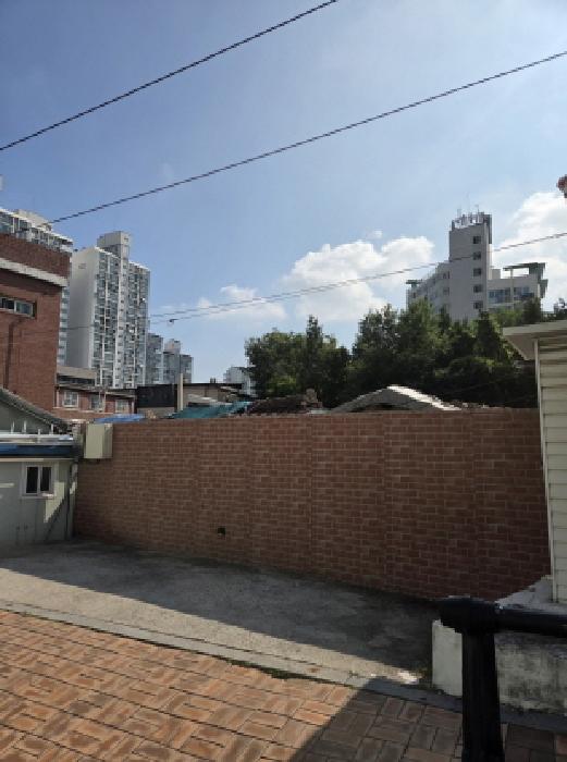 도로에서 본 전경