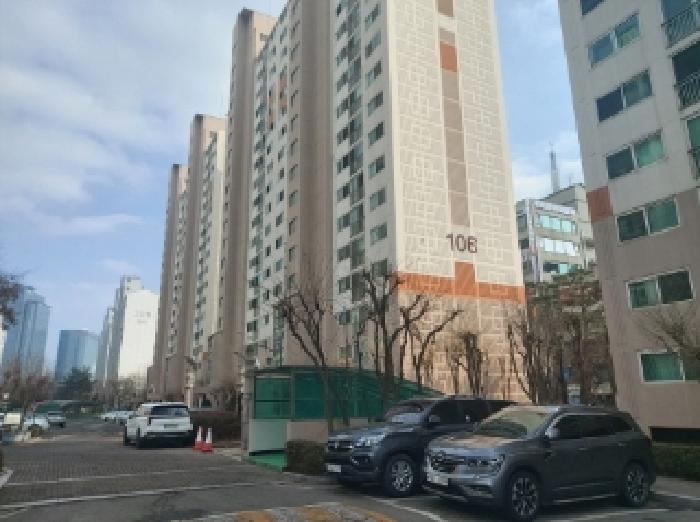 건물 전체 전경