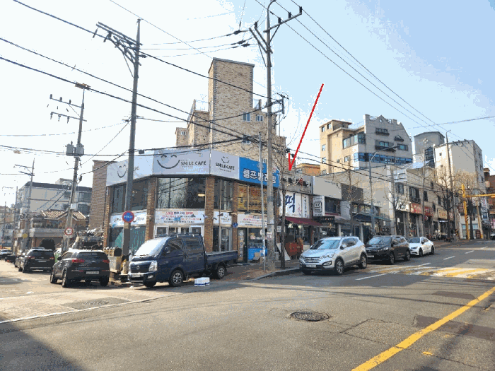 본건 및 주위 전경(남동측에서 촬영)