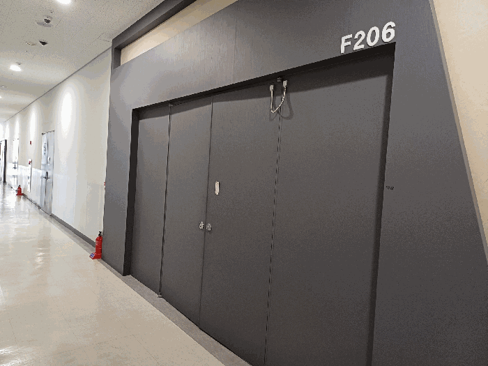 기호(4) 에프206호 출입문