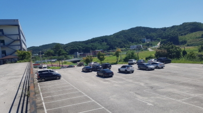 * 목록2. 전경(주차장)