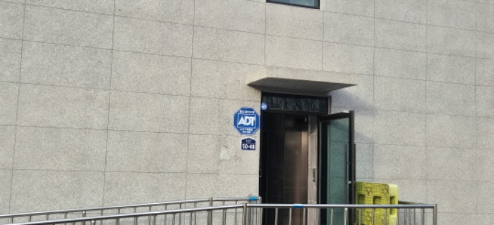 목록2. 출입구 전경
