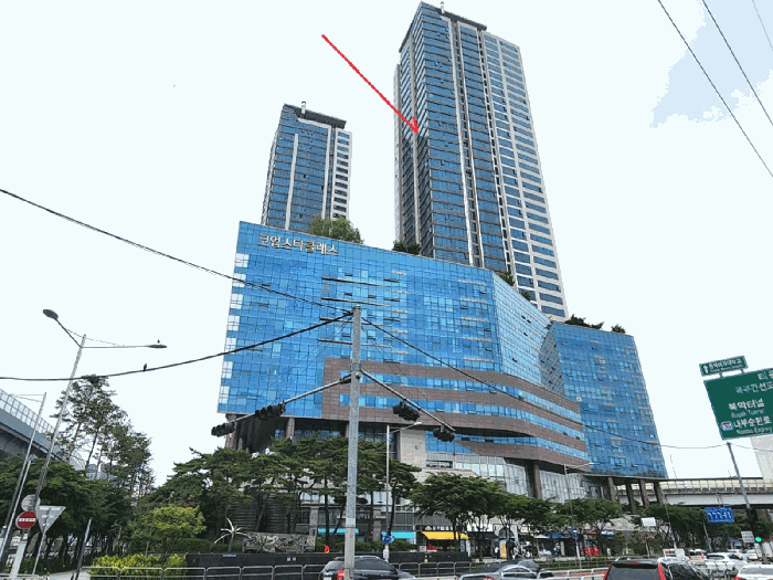 본건 전경(남동측에서 촬영)