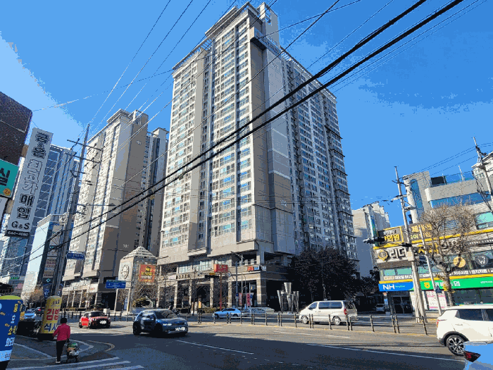 본건 소재 건물동 전경
(남동측 인근에서 촬영)