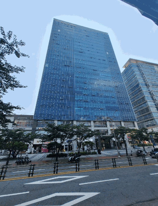 큐비이센텀 동측