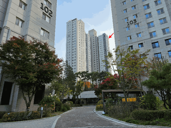 본건 및 105동 전경