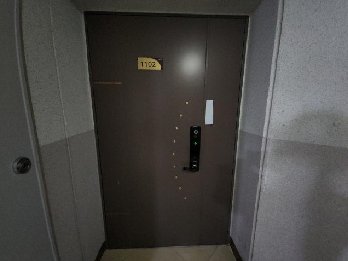 출입문 및 안내장