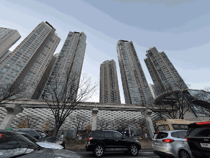 대상물건 단지 전경